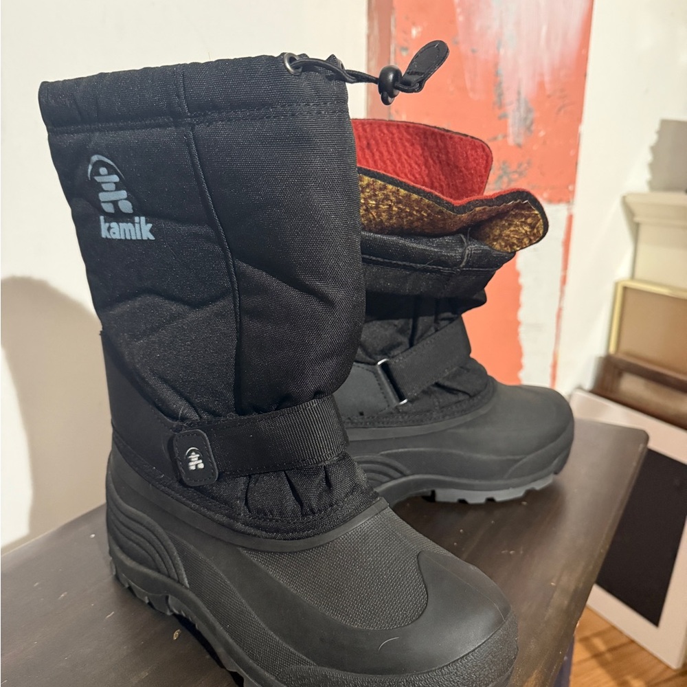 Kamik Black Insulated Snow Boots